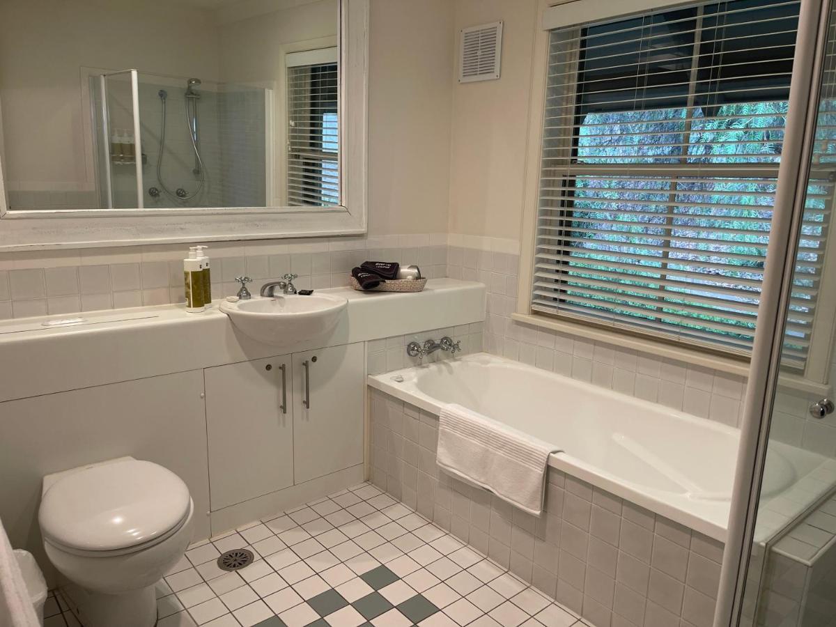 Villa Provincial - 2 Bedrooms Both With Ensuites -Situated In Cypress Lakes Resort Pokolbin Esterno foto