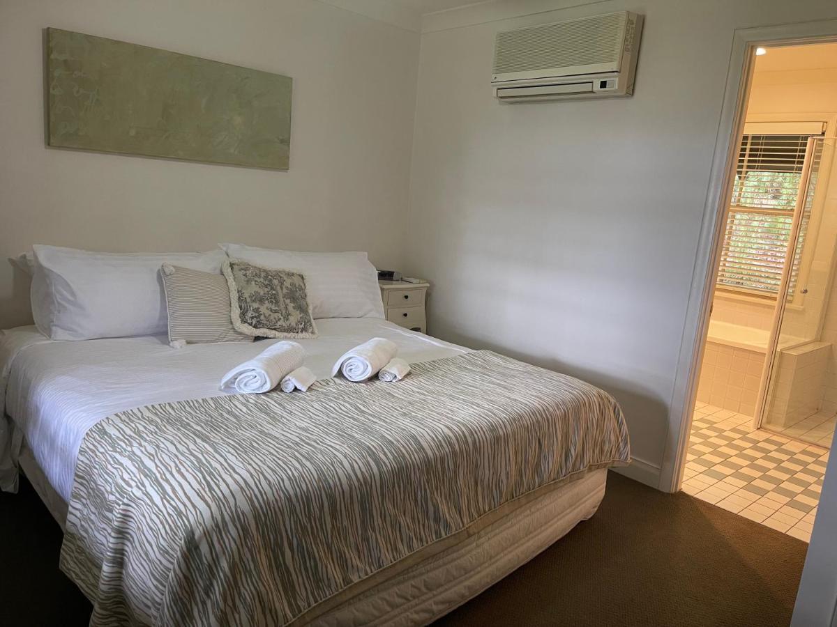 Villa Provincial - 2 Bedrooms Both With Ensuites -Situated In Cypress Lakes Resort Pokolbin Esterno foto